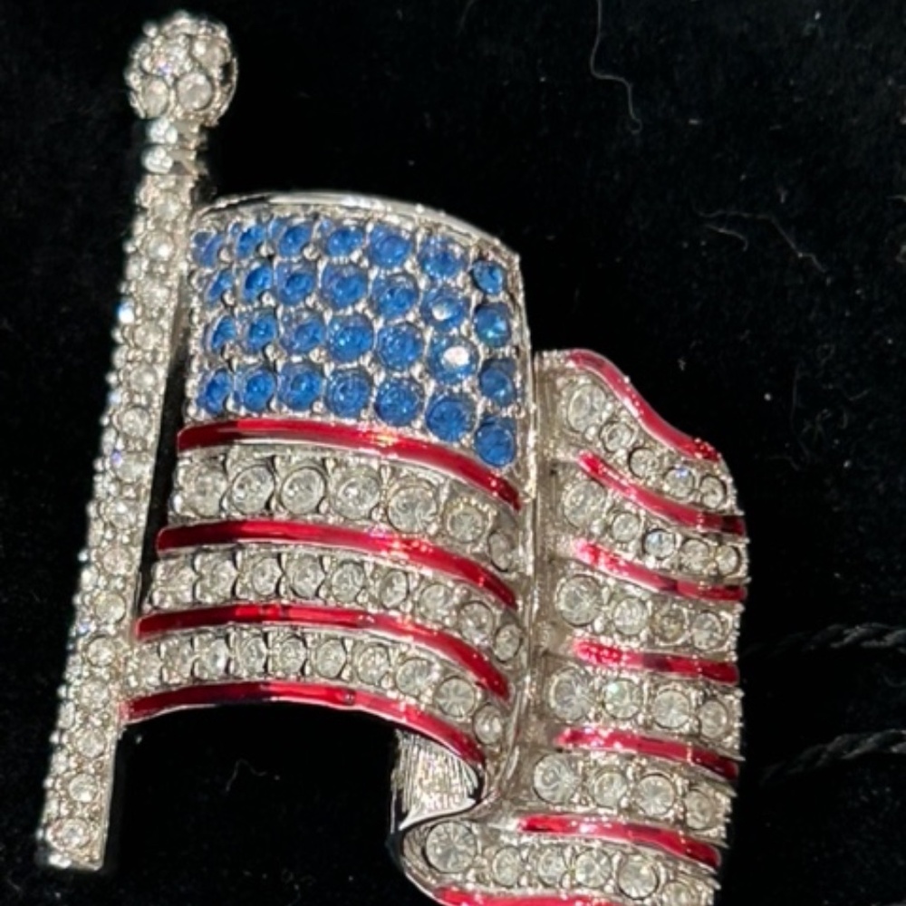 Retired Swarovski Pave' Crystal USA Flag Pin ~ Brooch Signed